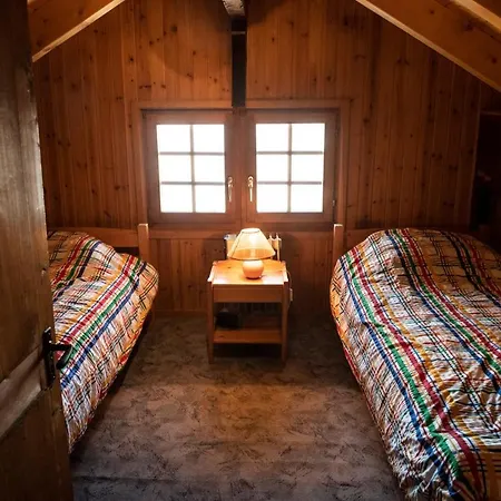 Alpesi faház Chalet Typique Et Chaleureux Avec Vue